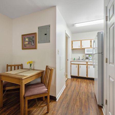 Affordable Suites Greenville Esterno foto