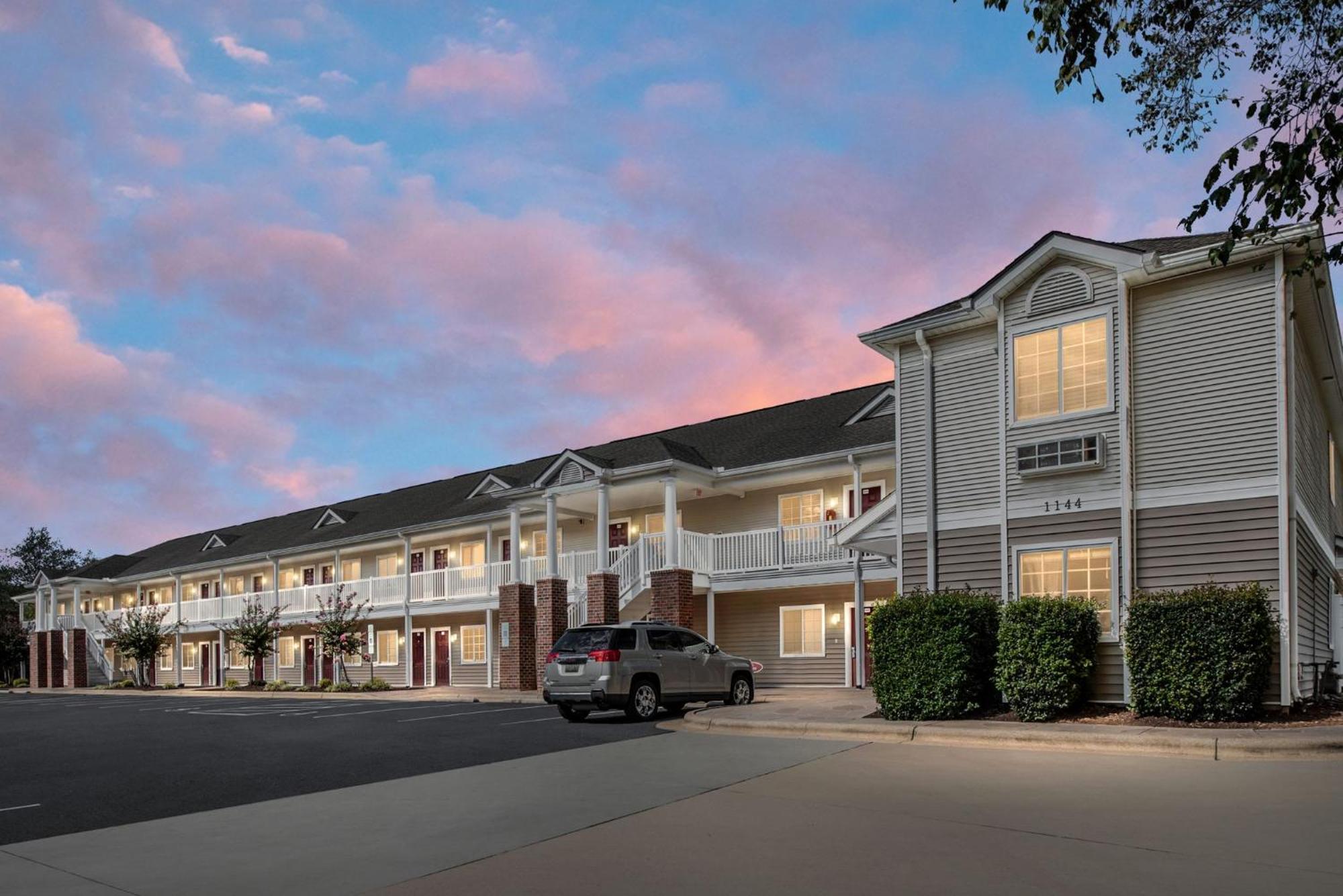 Affordable Suites Greenville Esterno foto